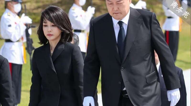 新韩国第一夫人火了 颜值超高 上位比韩剧抓马 组图 1 新闻网 新韩国第一夫人火了 颜值超高 上位比韩剧抓马 组图 1 新闻网
